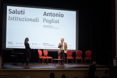 La docente di ISIA Firenze, prof.ssa Francesca Parotti e l’editore di Polistampa, dott. Antonio Pagliai - ph. credits: Stefan Heisu